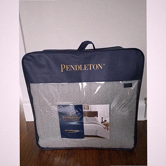 New Pendleton Skywalkers Quilted Comforter Set Twin Gray 100% Cotton