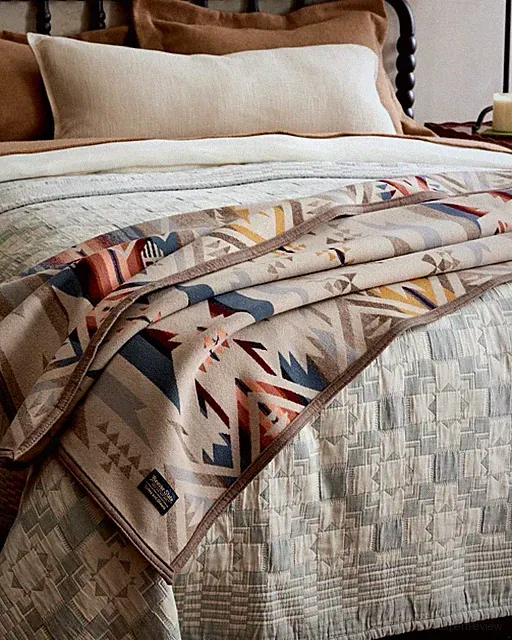 NWT Pendleton Beaver State Jacquard Robe WHITE SANDS Wool Blanket 64 x 80” USA