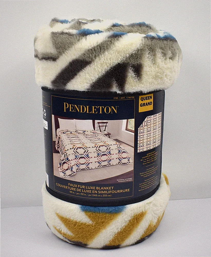 PENDLETON Luxe Faux Fur Blanket Size Queen (98 in. x 92 in.)