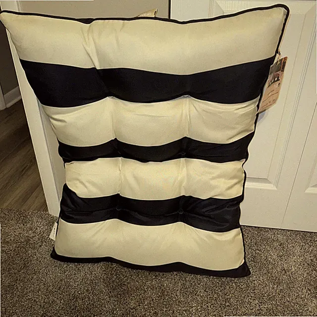 Pendleton National Park Comfort Cushion Pet Bed Small 18" X 23" Excellent Cond