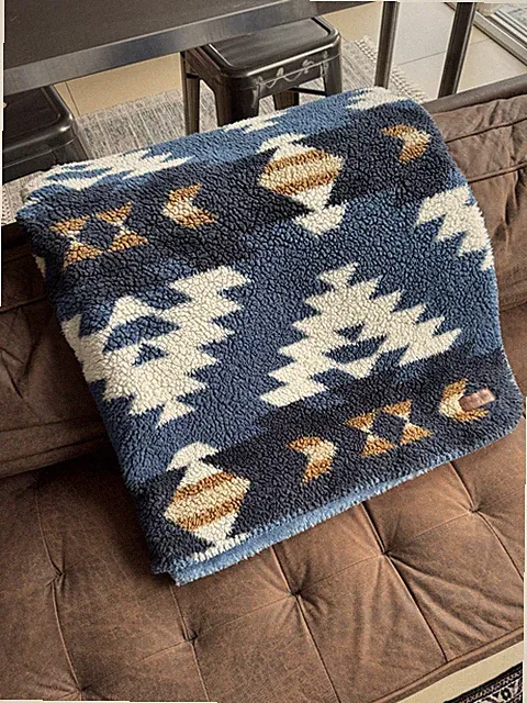 Pendleton Sherpa Blanket – Blue Tribal Pattern (Soft & Warm)
