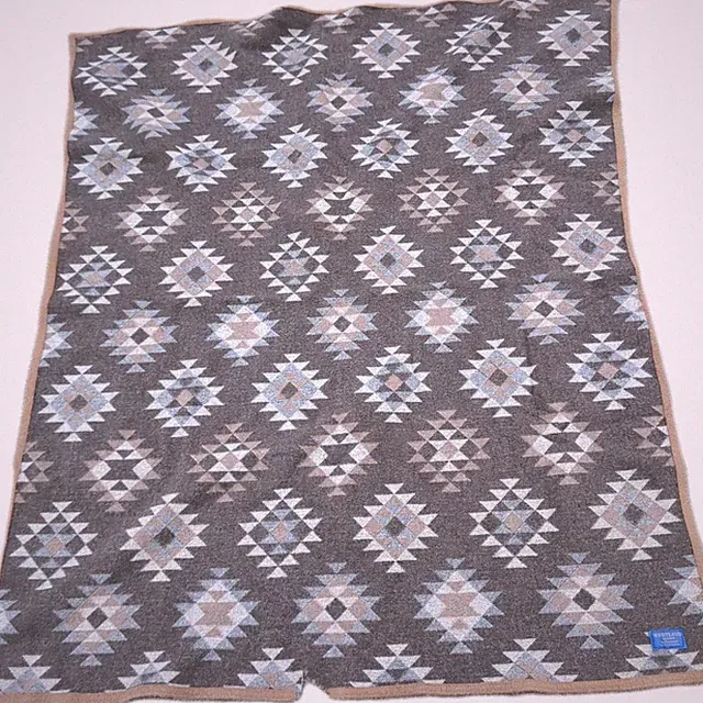 Pendleton Westland Wool Crib Blanket Aztec Print 45"X55" ** Small Flaw**